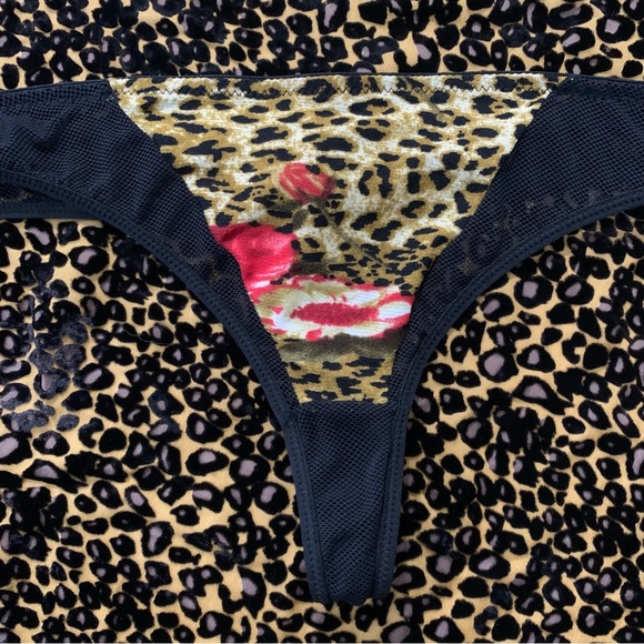 Designer Donna Loren animal floral print net & mesh thong - Picture 2 of 6